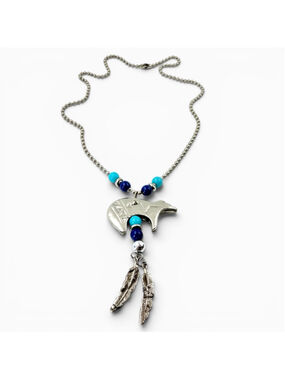 Vintage Southwestern style bear pendant necklace featuring turquoise blue beads
